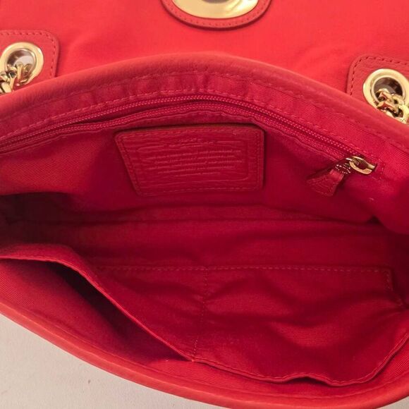 Coach Womens Pebble Leather Gold-tone Chain Strap Crossbody Cardinal Red OS - Picture 8 of 12
